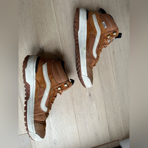 Vans Ultra Range Exo Hi Mte, size 7 mens/8.5 womens, warm, winter shoe - Picture 3 of 6